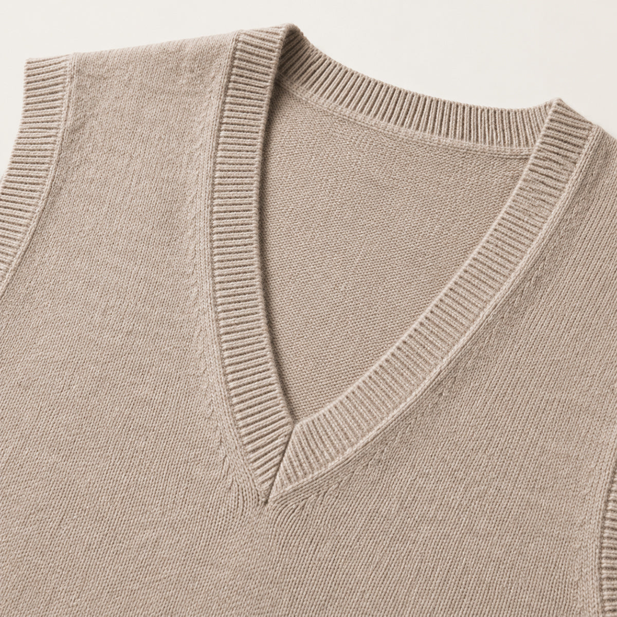 Kenley – Gilet in maglia con scollo a V